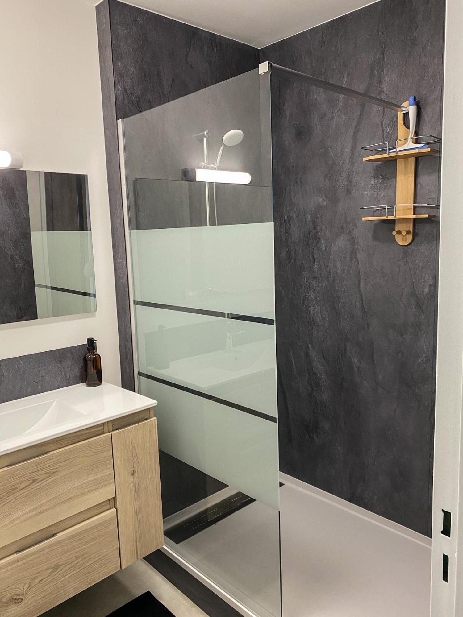 T3 Moderne Avec Balcon Terrasse Et Parking Gratuit Apartment Niort Bagian luar foto